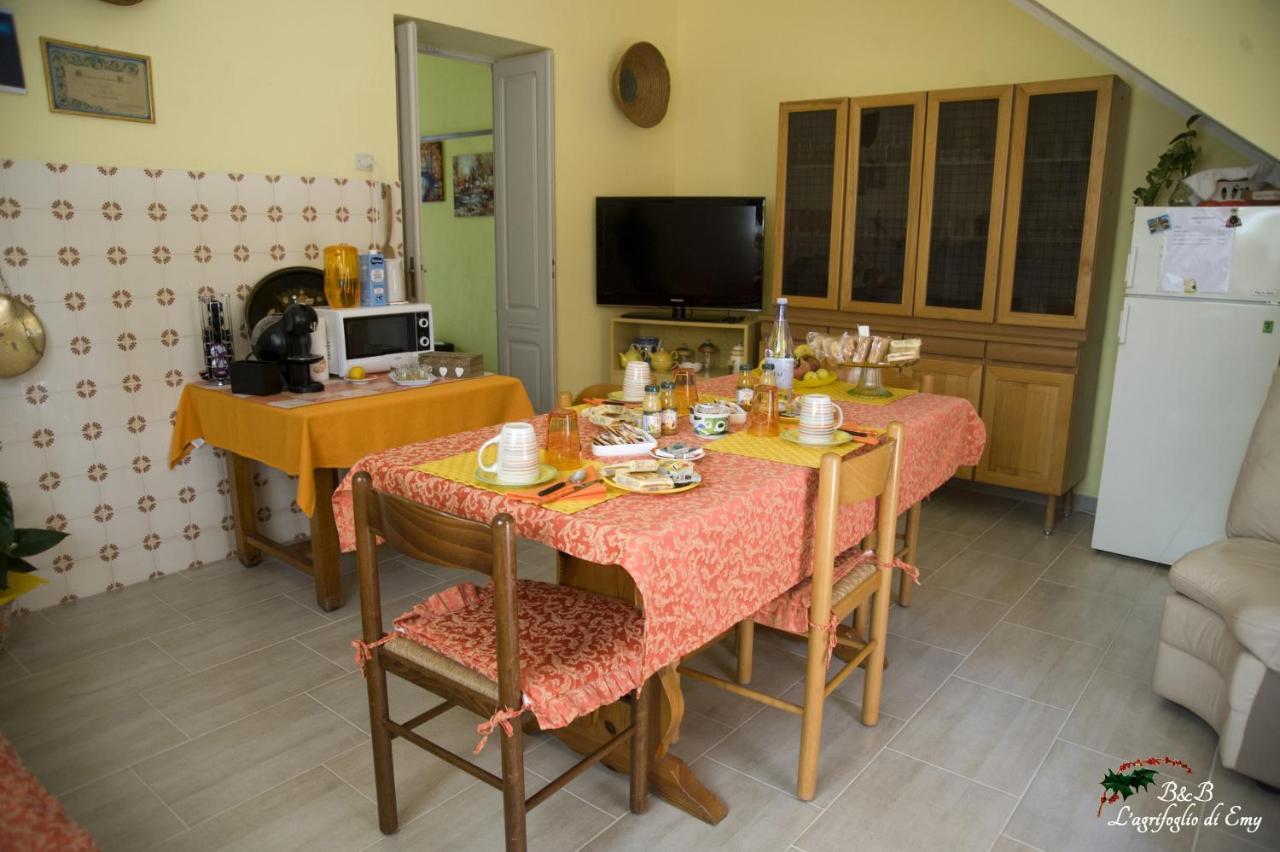 Bed and Breakfast L'Agrifoglio Di Emy Guspini Exteriér fotografie