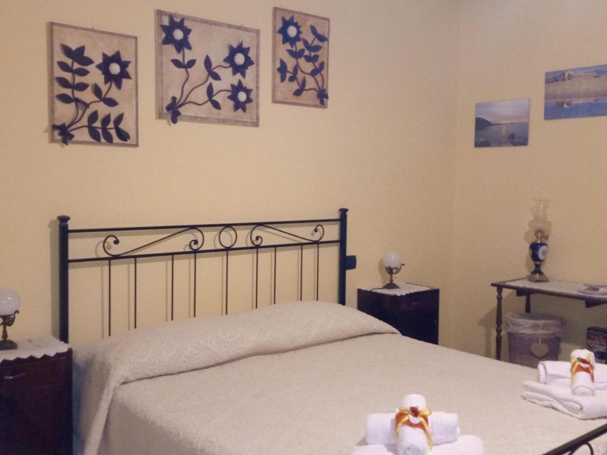 Bed and Breakfast L'Agrifoglio Di Emy Guspini Exteriér fotografie